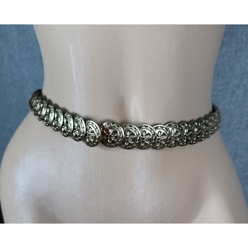 Vintage Gold Tone Concho Stretch Belt Sea Stars Shells Small? Stretches Out! - Picture 1 of 11